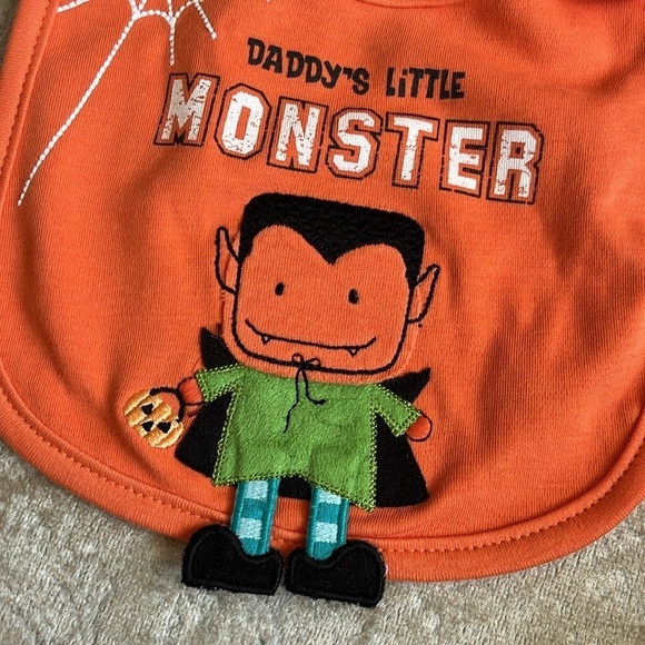 Brand New Set of 2 Cloth Baby Bibs Orange Halloween Thanksgiving Turkey Pumpkin - Picture 4 of 14